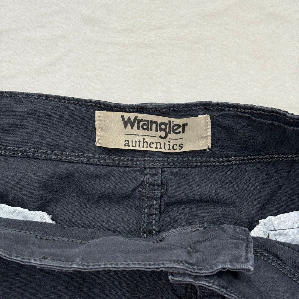 Wrangler‎ Cargo Shorts Mens 44 Charcoal Grey Authentics Ripstop Stretch - Picture 7 of 13